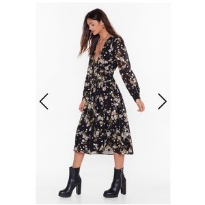 NWT- Nasty Gal Long Sleeve Dress